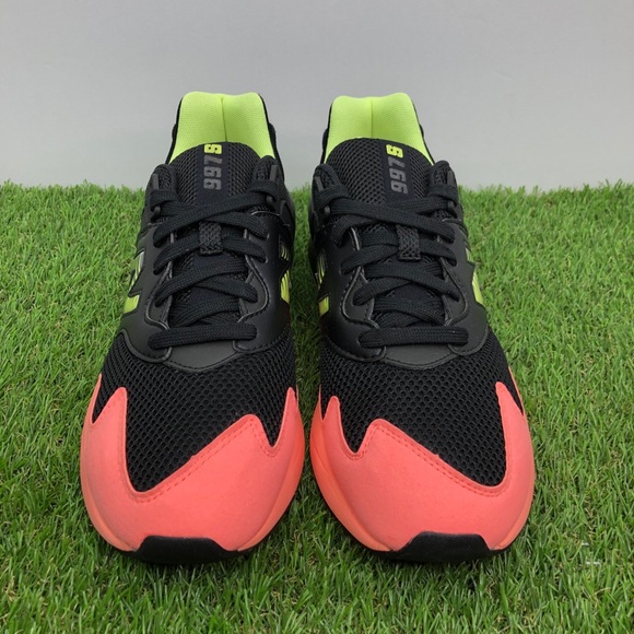 Kawhi Leonard x New Balance 997S - Picture 5 of 15